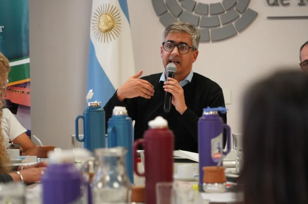 Avanza en la Legislatura un proyecto que busca facilitar la construcción de viviendas