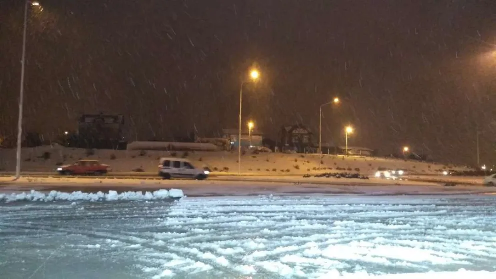 Lluvia en el centro, nieve en las zonas altas: Así sigue el tiempo en Bariloche