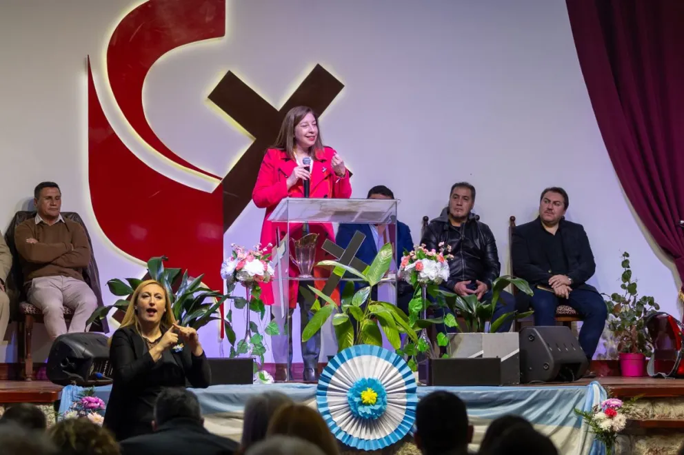 Río Negro firmó un convenio con la Pastoral Evangélica para asistencia social