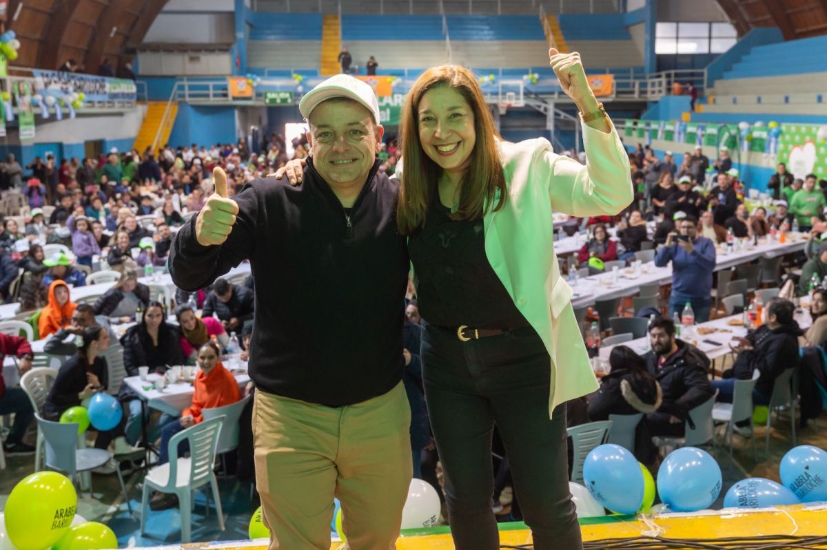 Con un locro para 1000 personas, Carreras lanzó su candidatura a la intendencia de Bariloche