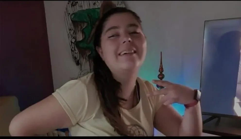 Sol necesita ayuda para ser operada de un extraño tumor en Estados Unidos