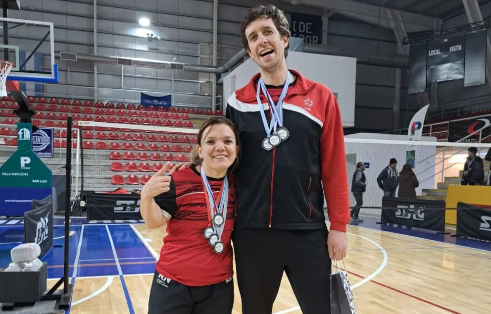 “Poker” dorado de Karina Loyola en el nacional de bádminton 