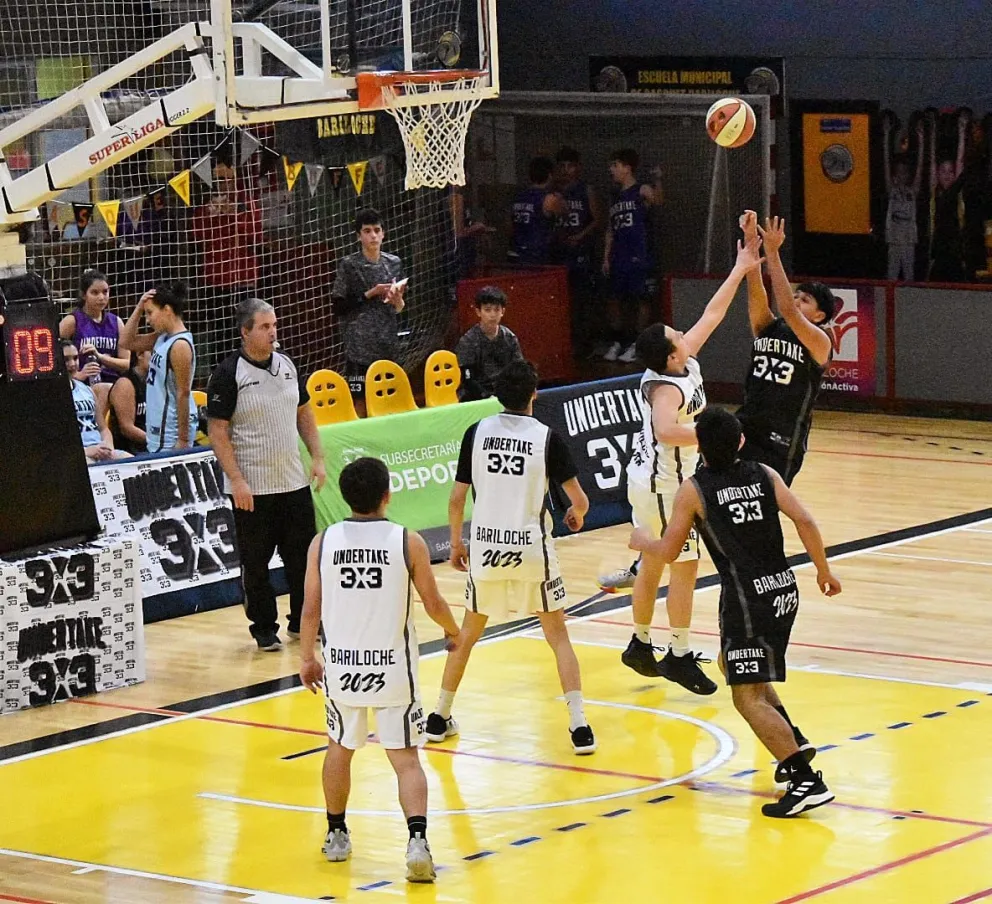 Gran convocatoria en el torneo “Undertake” de básquet 3x3