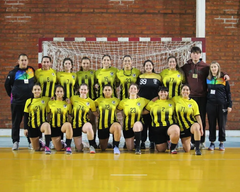 Gran experiencia de la Escuela Municipal de Handball femenino en Neuquén 