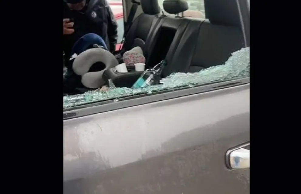 Una turista mexicana sufrió un robo dentro del estacionamiento en Puerto Pañuelo