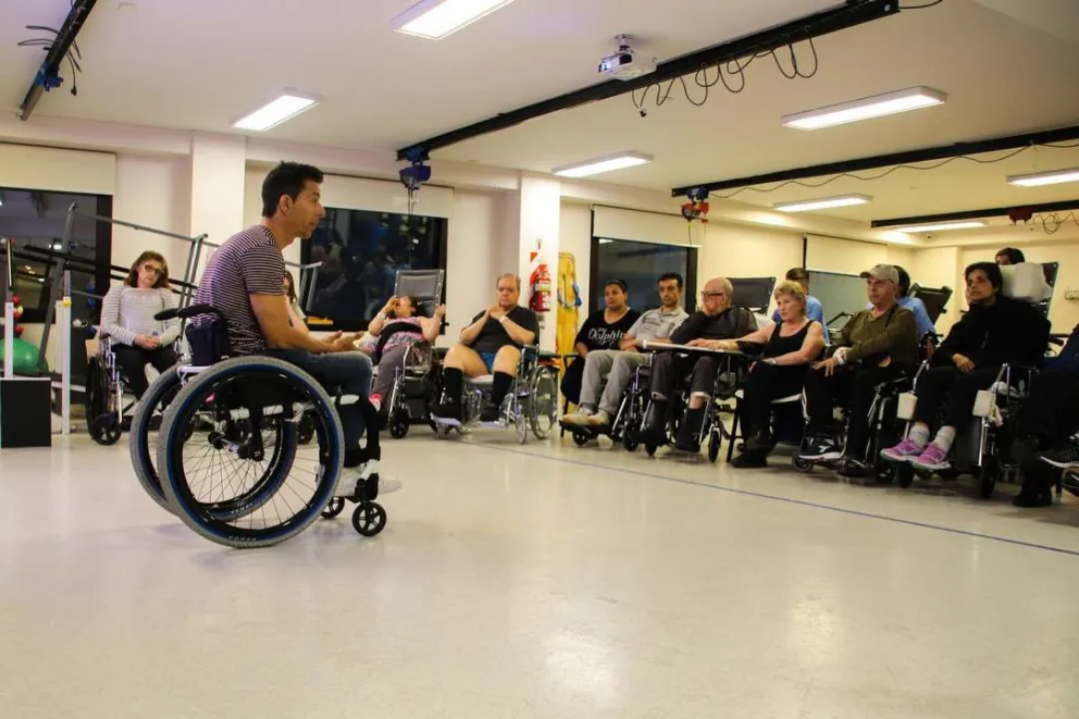 "La gente y este momento de nuestra historia piden que superemos la media"