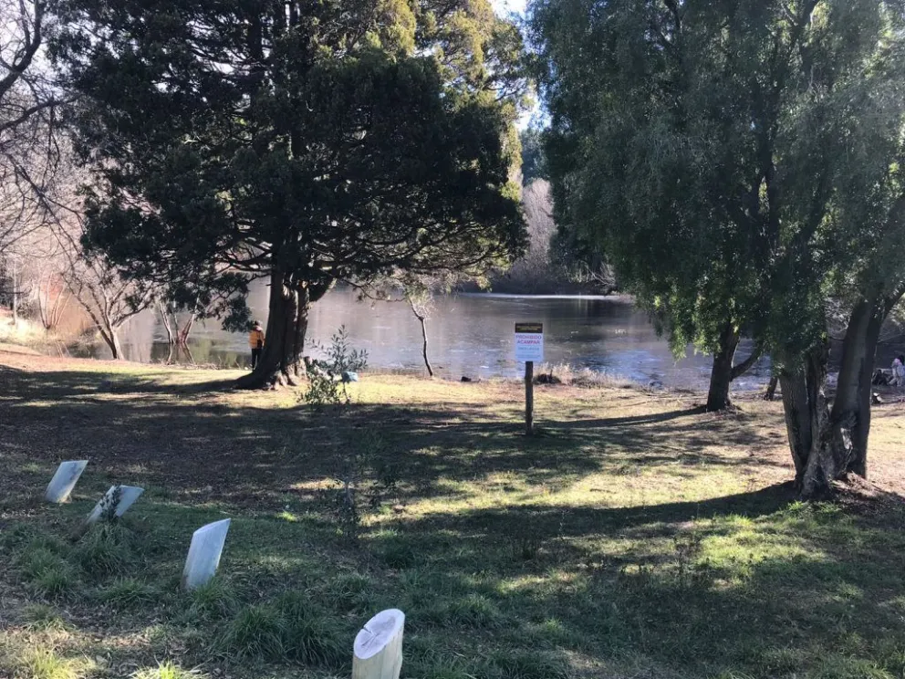 Advierten que la construcción de un mirador de aves en la Laguna Fantasma vulnera la normativa vigente
