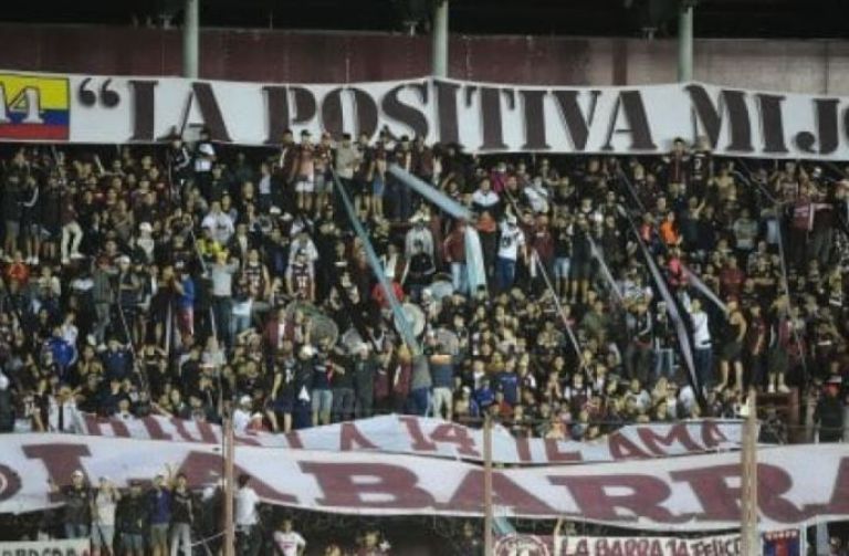 Violencia En El Fútbol Murió El Barra De Lanús Tras El Enfrentamiento Entre Dos Facciones 0406