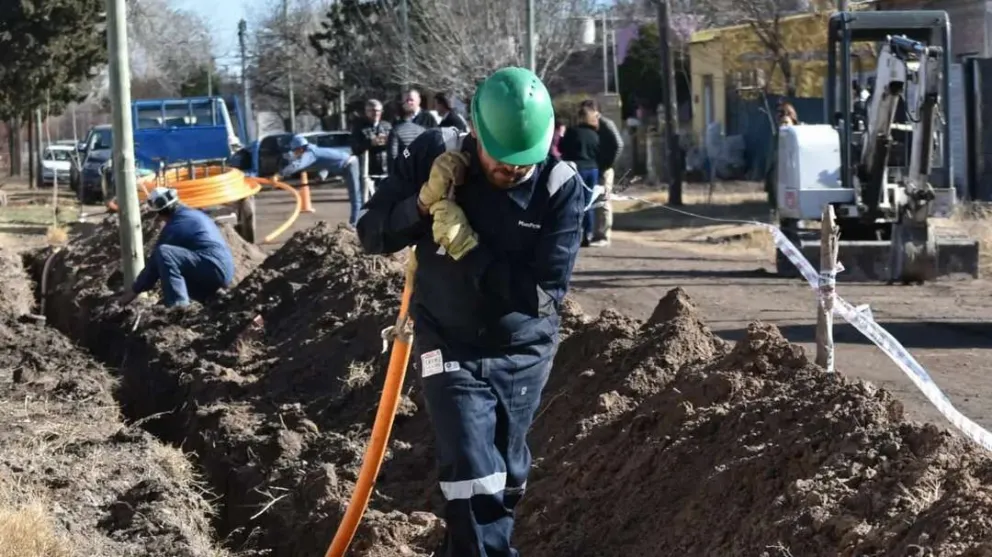 Provincia informó que más de 23.000 familias fueron beneficiadas con servicios básicos