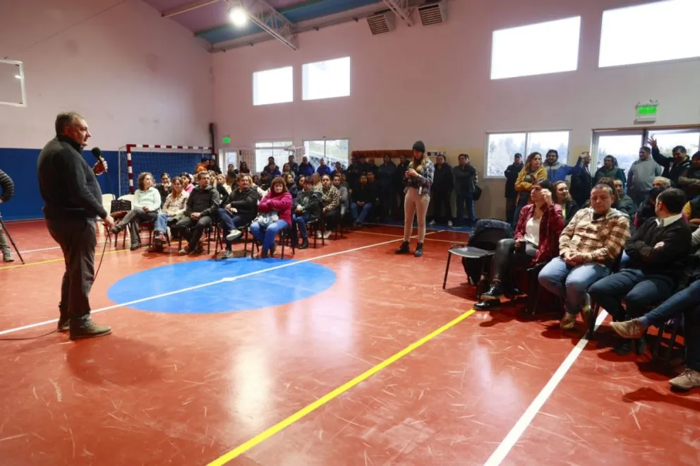 Entregaron 50 nuevas licencias de taxis y 40 de remises
