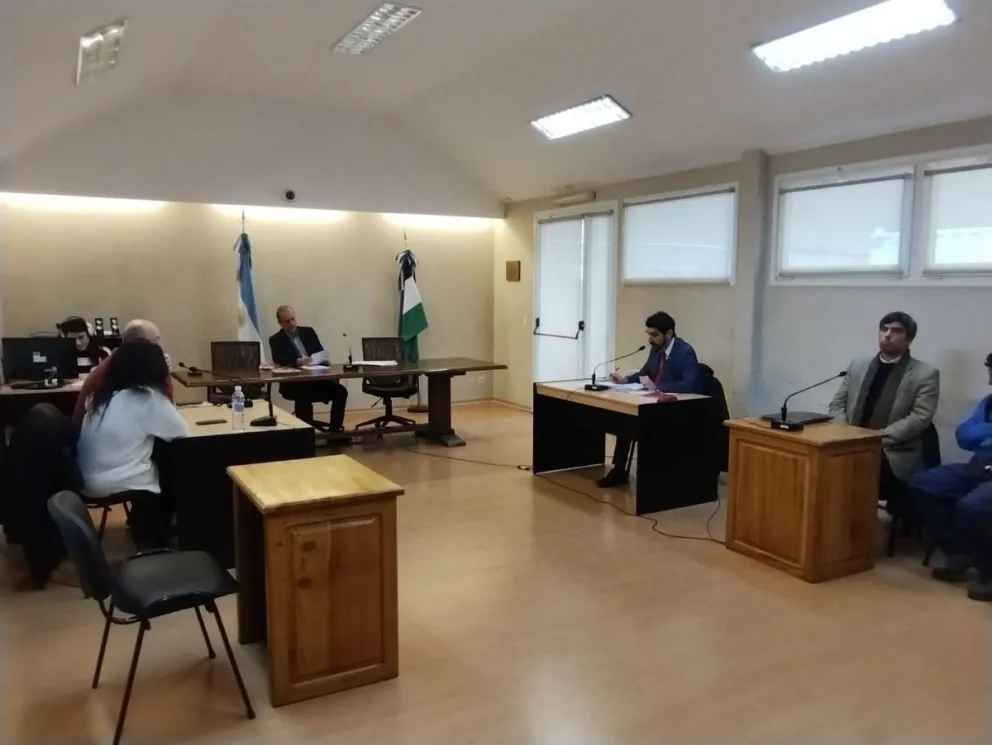 Condenaron por estafas a ex funcionaria municipal a tres años de prisión en suspenso