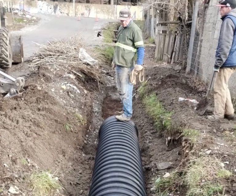 Avanza la obra de pluviales en el barrio Arrayanes | BarilocheOpina