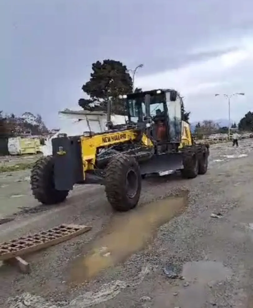 Llegó una nueva motoniveladora para sumarse a la flota municipal