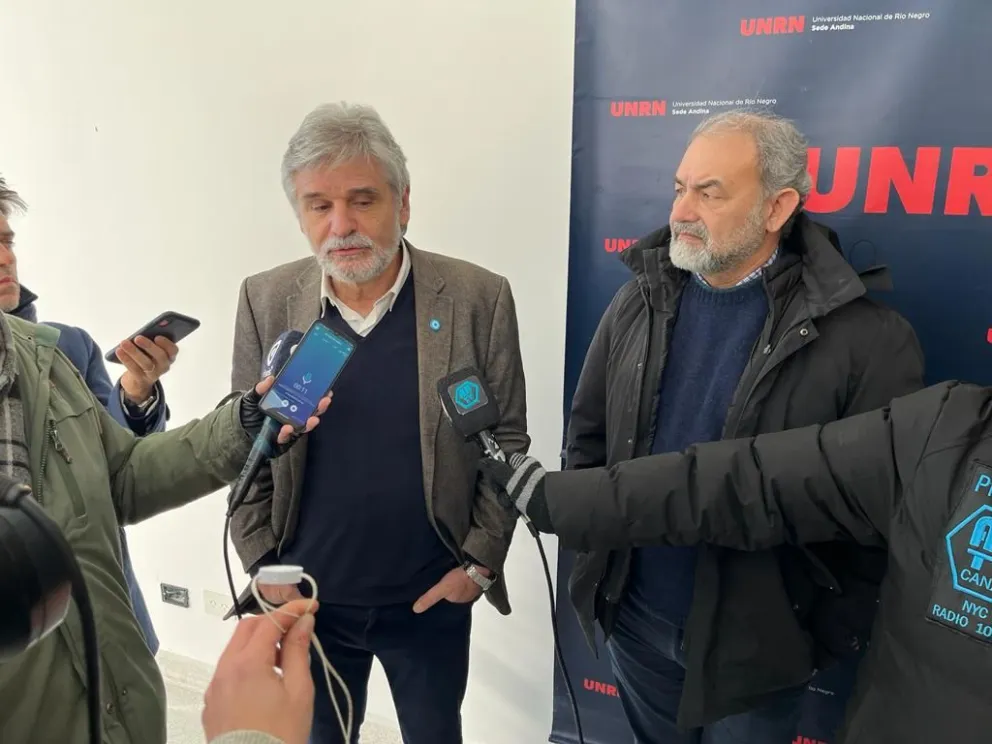Filmus: "Aunque Bariloche no sea sede de la Expo 2027, hay que estar orgullosos del aporte que hace a la ciencia y tecnología" 