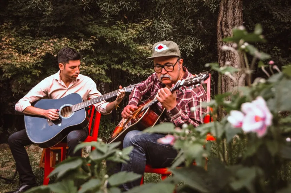 El guitarrista Mariano Rodriguez lanza su nuevo álbum colaborativo “Amigo Perro” con el músico bonaerense Ezequiel Montivero