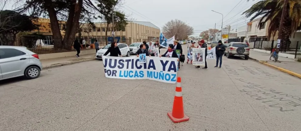 Nueva marcha por justicia en Viedma: A 7 años del asesinato de Lucas Muñoz