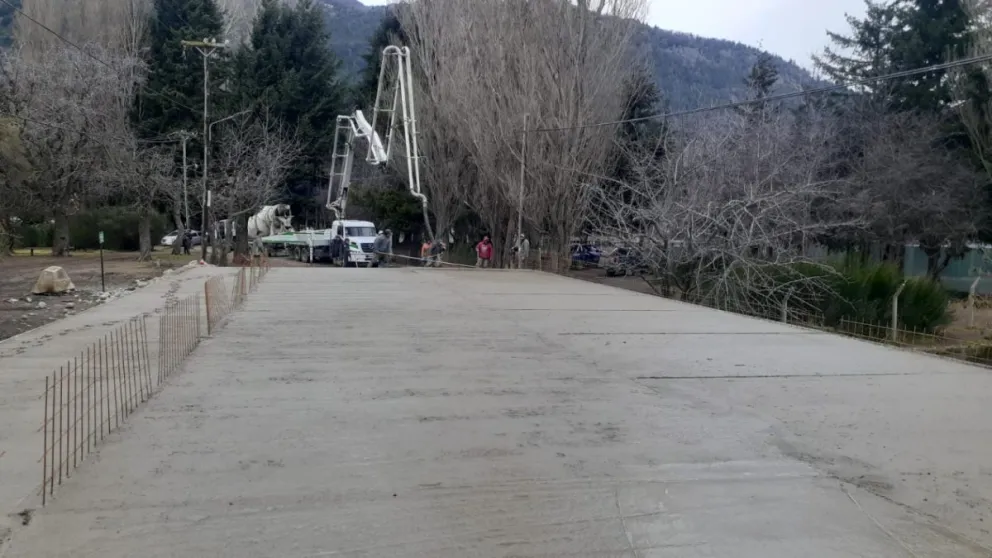 Avanza la obra del nuevo puente Centenario en Villa Los Coihues