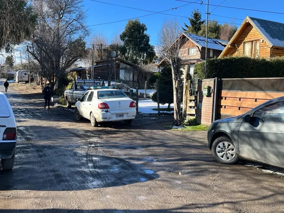 Violenta entradera en el Oeste: Delincuentes golpearon a una mujer en su casa