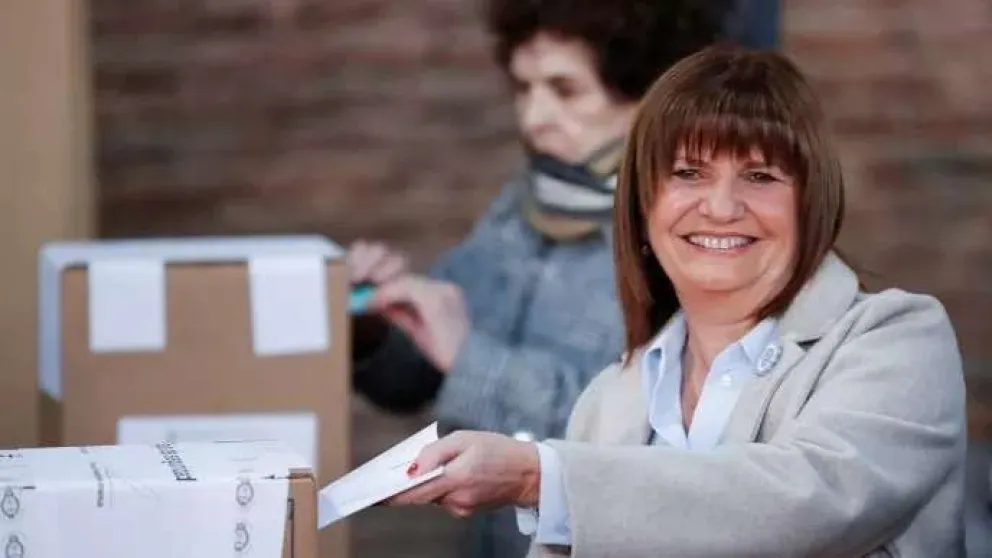 Patricia Bullrich debutó con el voto electrónico