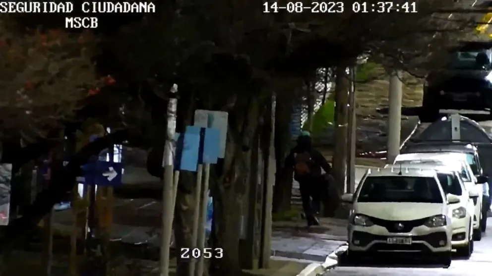 Video: Así atraparon a los "roba ruedas" durante la madrugada