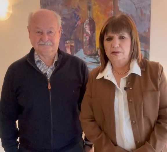 Patricia Bullrich y la "Locomotora" Olivera respaldaron la candidatura de Carlos Aristegui