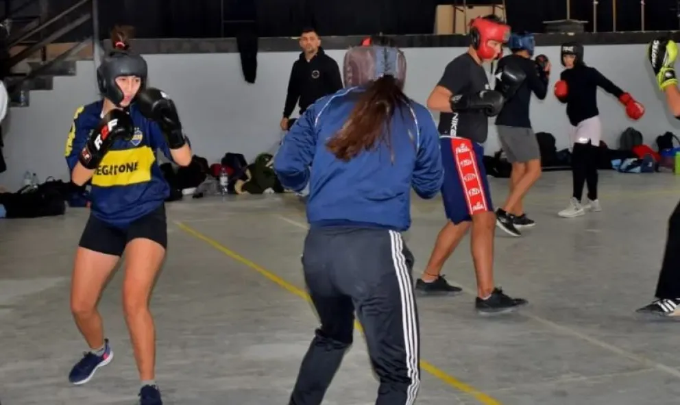 El boxeo nacional juvenil se concentra en Río Negro