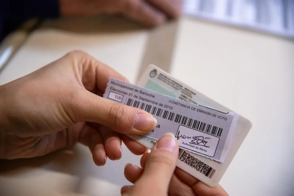 Comprobantes mal fechados: Deben ser corregidos detrás el troquel por la autoridad de mesa