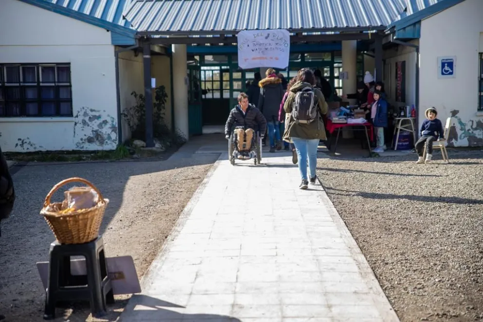 La mañana electoral de Bariloche en fotos