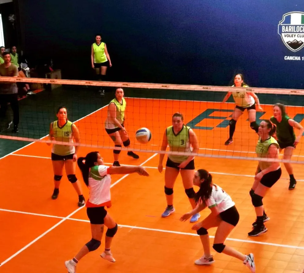 Se definieron los semifinalistas del vóley local