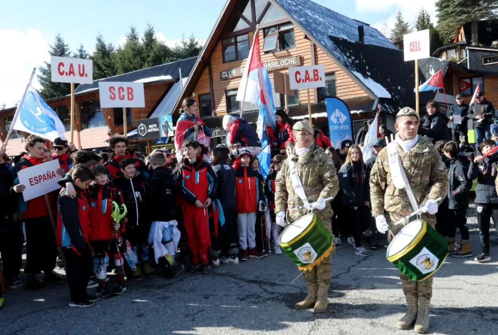 Arrancó el Campeonato Infantil Patagónico en el Catedral