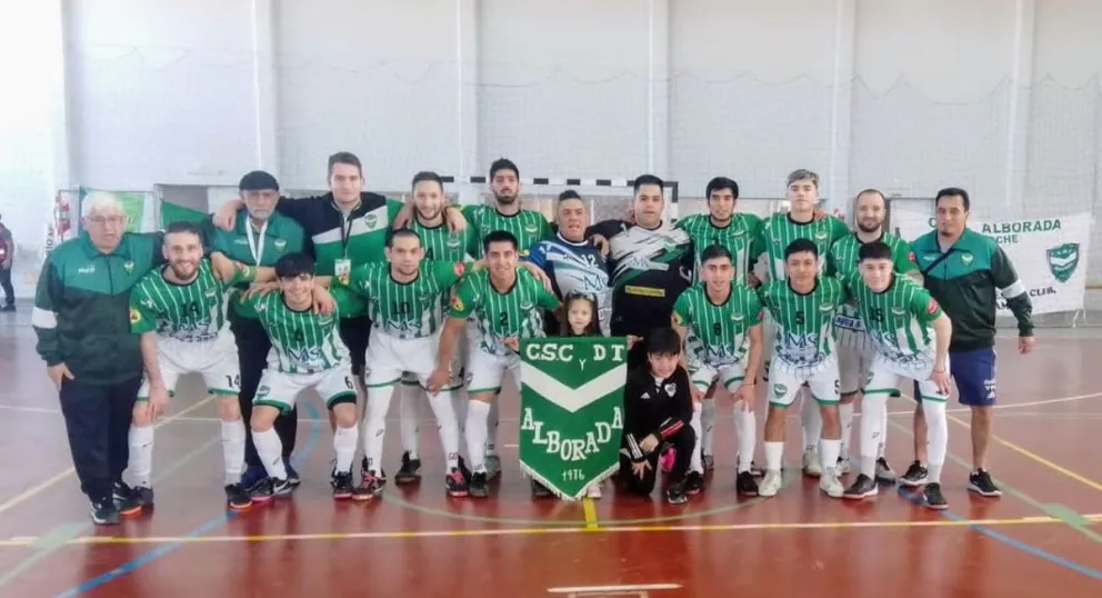 En una final 100% barilochense, Alborada fue campeón regional y clasificó al nacional