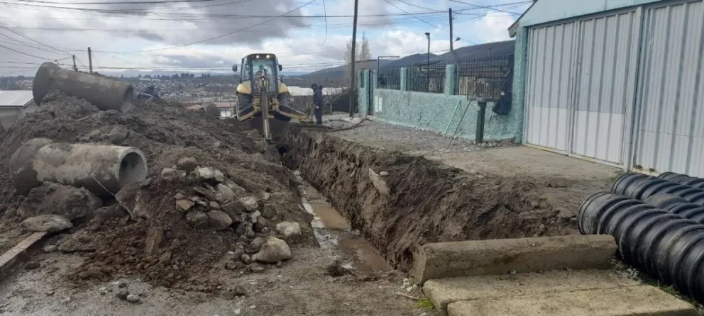 Reemplazaron un pluvial colapsado en bario Perito Moreno
