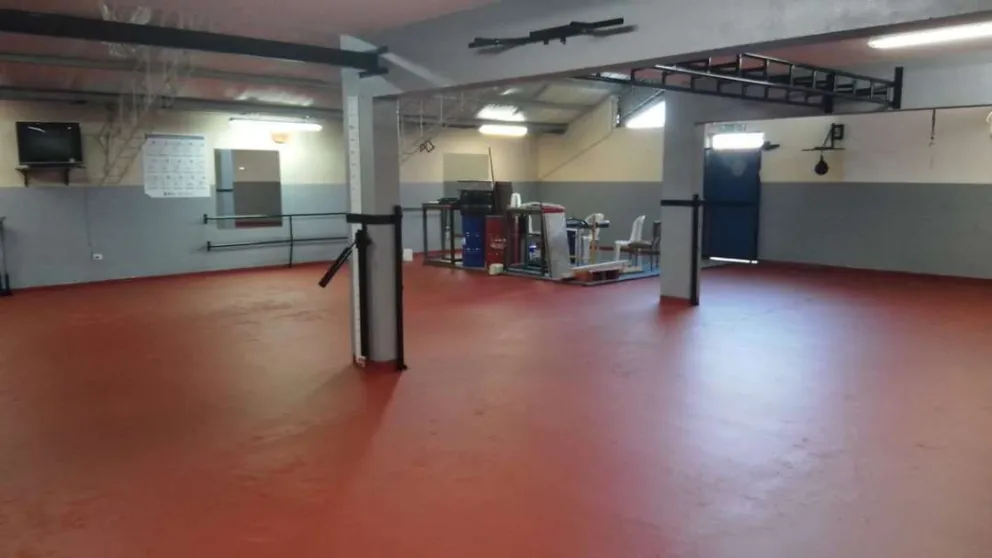 Mejoran la sala de musculación del Gimnasio N°1
