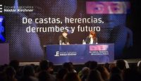 Entre filminas y pizarrones, Cristina Kirchner eligió hablar de números en plena campaña