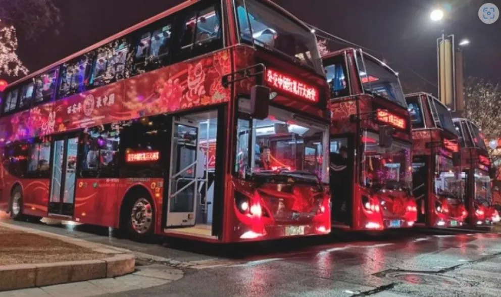 Chile pondrá a prueba ómnibus chinos doble piso eléctricos
