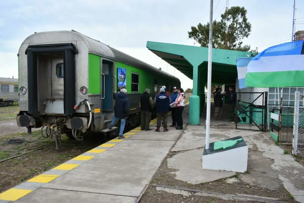 El Radio Club rionegrino transmitirá en el tren del mar a la cordillera