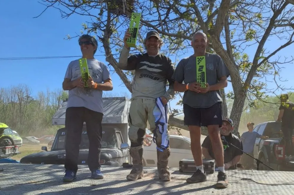 Podios barilochenses en el Motocross patagónico