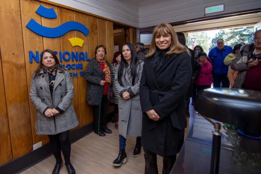 Radio Nacional Bariloche adopta el nombre de José Antonio Balseiro en su 80º aniversario