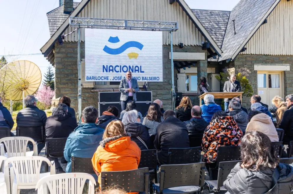 Gennuso participó del 80 Aniversario de Radio Nacional