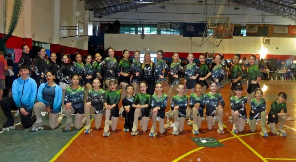 A puro patín, patinadoras de la Asociación Manolo Rivero vivieron un gran fin de semana