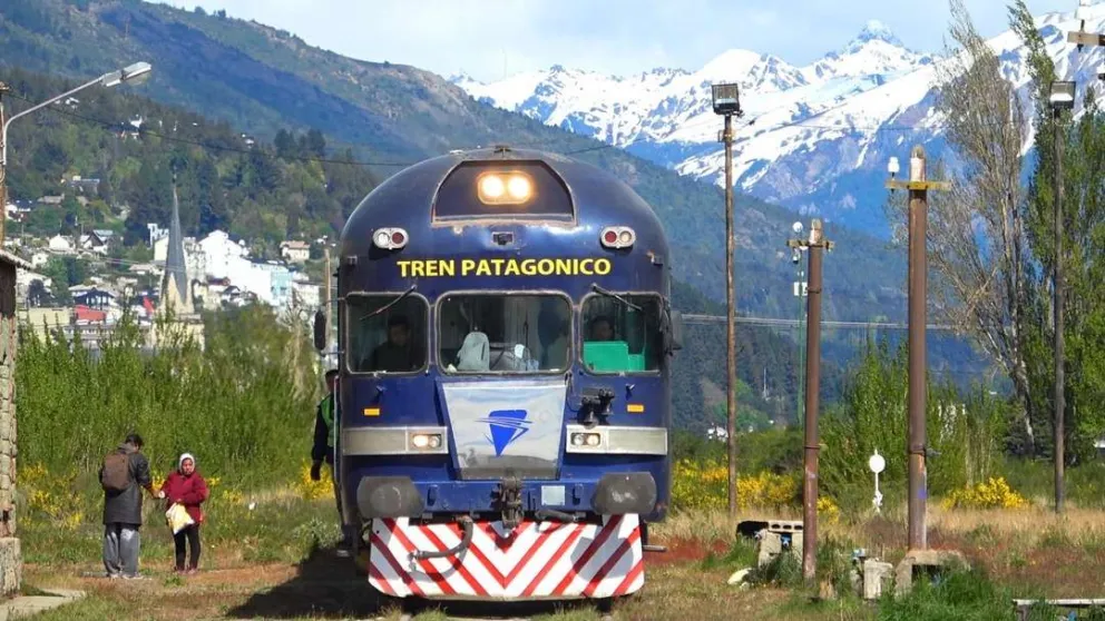 El Tren Patagónico vuelve a conectar el mar con la cordillera