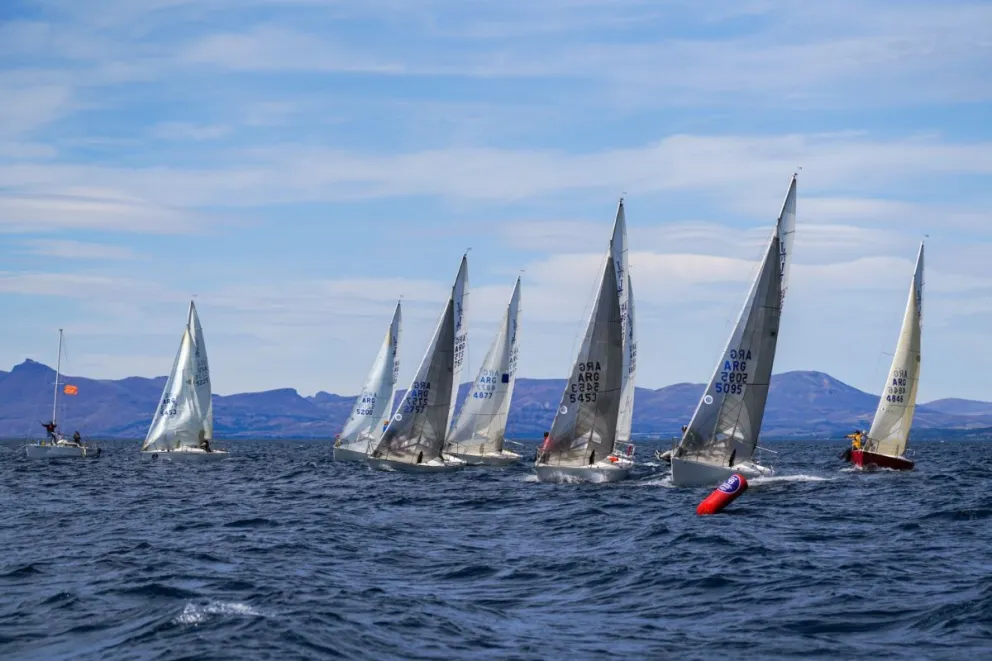 El Club Náutico Bariloche da inicio a su temporada 2023-2024