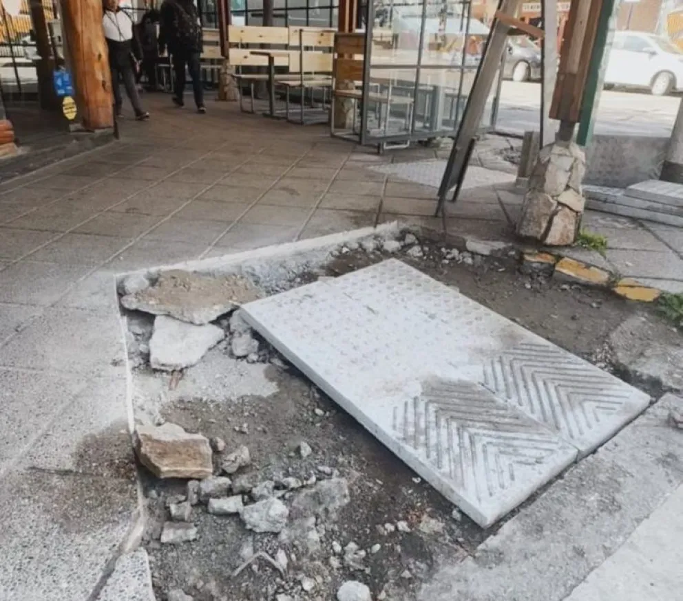 Continúa la instalación de rampas de accesibilidad universal