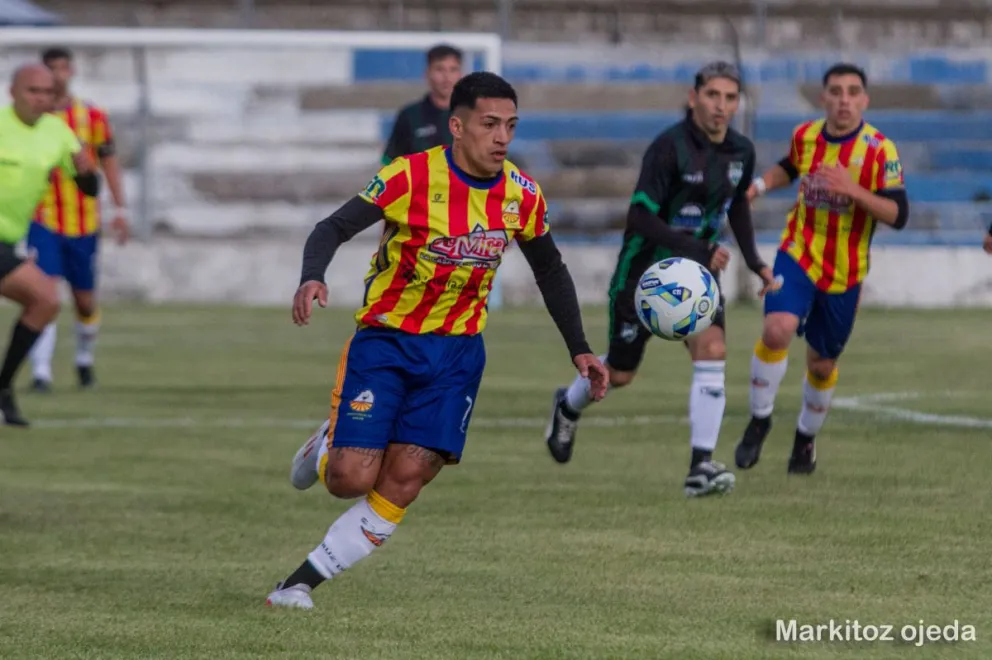 Cruz del Sur le ganó a Chicago en el debut de ambos en el Regional Amateur