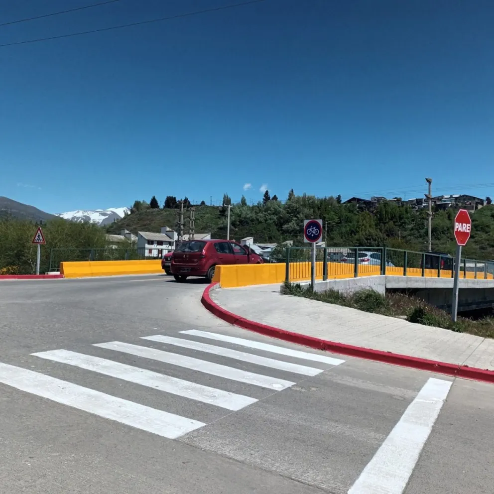 Continúa la demarcación vial en diferentes puntos de la ciudad
