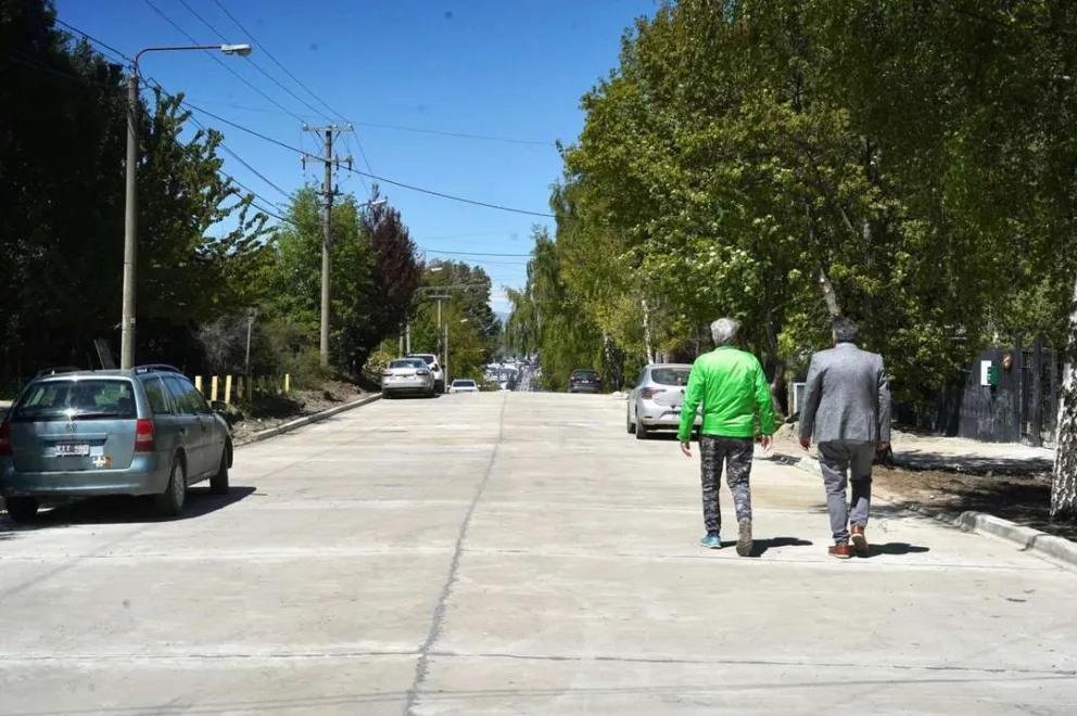 Terminó la pavimentación de 24 de septiembre y ya está abierta al tránsito