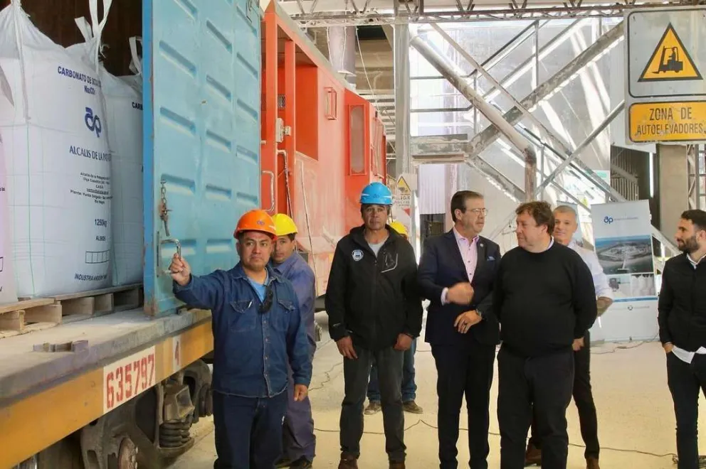 Fabricación de litio: trasladan más de 250 toneladas de carbonato de sodio