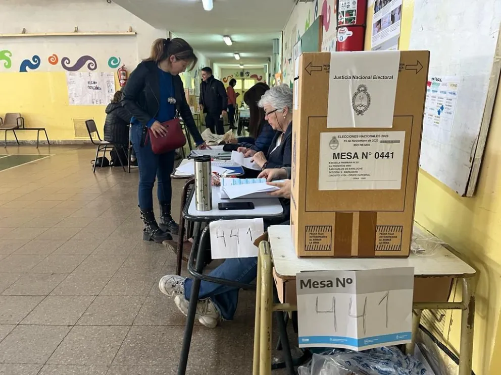 En Bariloche las elecciones nacionales transcurren con normalidad