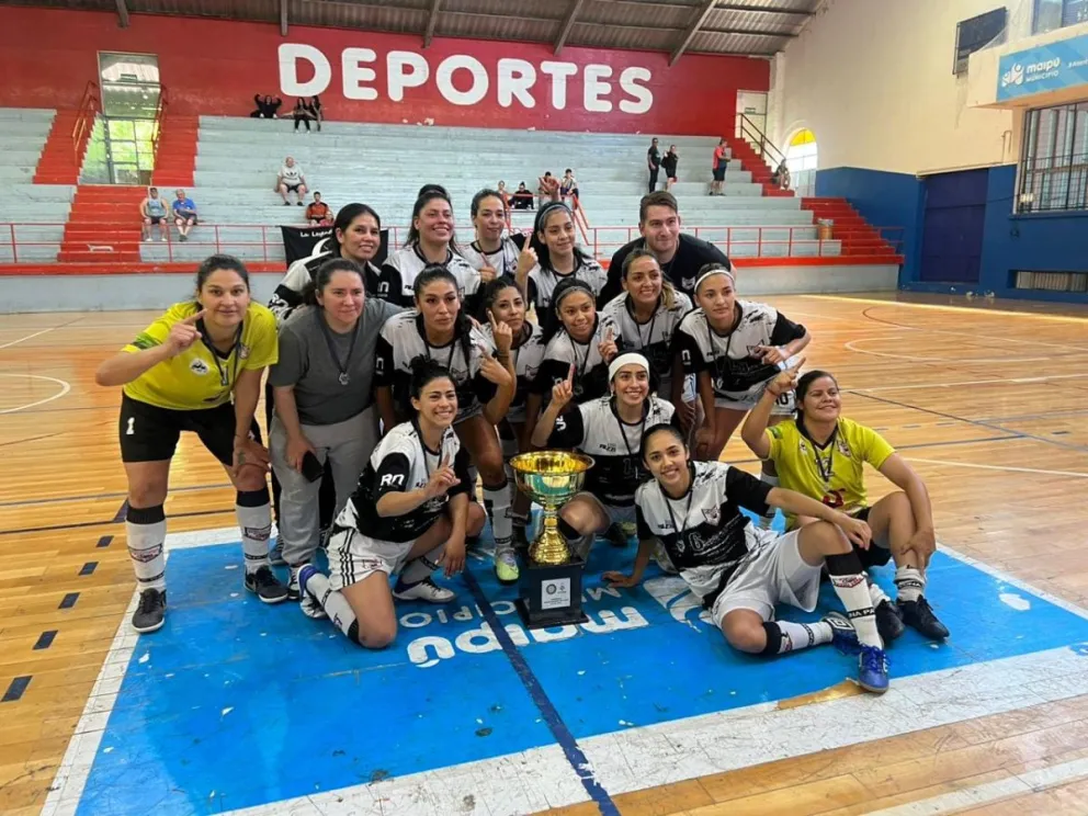 Las “lunáticas” fueron bicampeonas nacionales en una final 100% barilochense