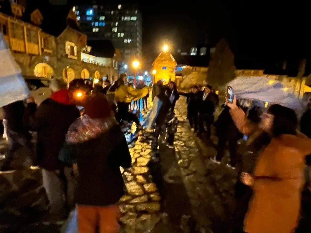 La militancia de Milei festejó en el Centro Cívico